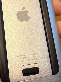 Apple Magic Mouse (1. generace) - 4