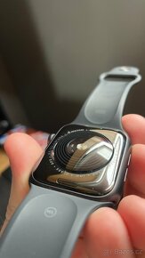 Apple Watch SE 44mm Space Grey - 4