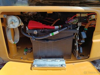 Minibagr CATERPILLAR 303,5 ECR - r.v.2017 - 4