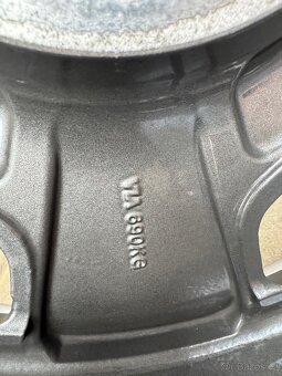 Mercedes R19 - 4