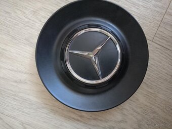 Šroubované pokličky mercedes Benz - 4