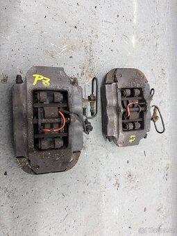Zadní Brzdové třmeny Brembo VW Touareg - 4