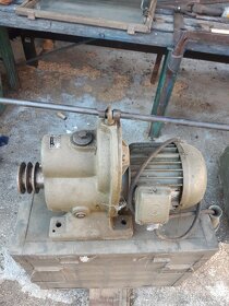 Motor s prevodovkou 1:7:1 - 4