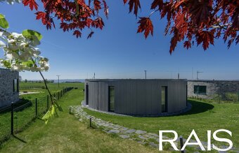 PRODEJ RODINNÉHO DOMU SE SAUNOU A VÍŘIVOU VANOU V ATRIU - 4