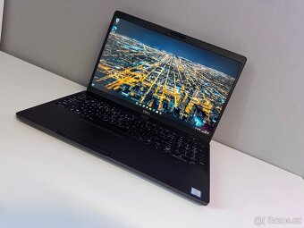 Dell Latitude 5500 – i5/8GB/256GB SSD/FHD/W11 Pro - 4