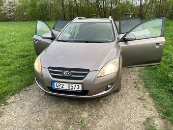 Kia Ceed 1.6 CRDI - 4