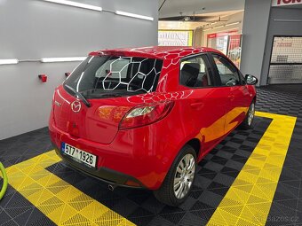Mazda 2 1.3 63kW,, 5dv, klima, 1. majitel - 4