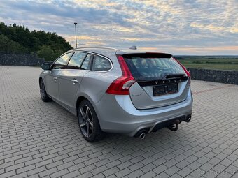 Volvo V60 2.4D6 R-Design plug-in Hybrid, webasto - 4