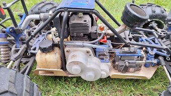 RC 1:5 4WD 26ccm 2T - 4