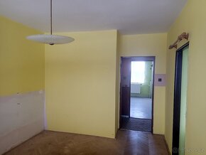 Pronájem bytu 3+1 ve Střelné - 4
