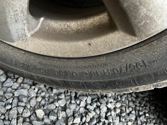 Barum Cargo 195/70R/15C - 4