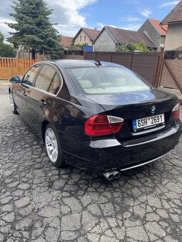 BMW E90 325d - 4