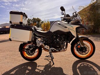 2024 QJ MOTO SRT 500 X, naj. 2500 km 35 kW ŘIDIČÁK A2 - 4