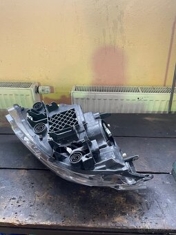 Bmw f22/23 pravý světlomet na díly - 4
