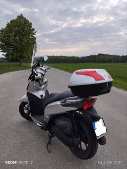 Kymco People GT 125 - 4