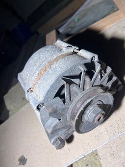 Díly BMW E30 / M20 - 4