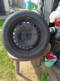 Kola, plechový disk, pneu Michelin 205/55R16 - 4