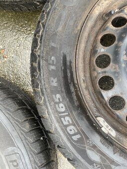 Kola + zimní pneu ET 49 6Jx15h2, pneu 195/65 R 15 T - 4