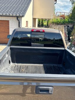 Chevrolet Silverado - 4