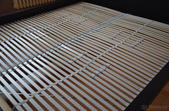 Postel 180x200cm, Ikea Malm, včetně matrací a roštu - 4