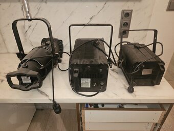 Eurolite Theatre 650/1000 spot a 300/500 spot - 4