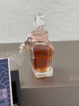 La petite Robe Noire čistý parfém 7,5ml - 4