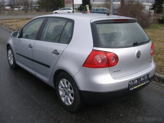 VOLKSWAGEN GOLF 1.9 TDi,77KW,ABS,ESP,AUTOMATICKÁ KLIMATIZACE - 4