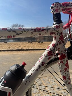 Superior Road Issue - unikátní design - 4