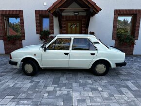 Škoda 120L - 4