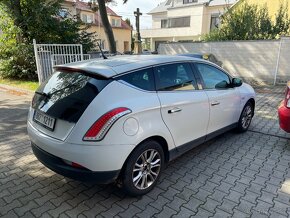 Lancia Delta 1,6 MultiJet-88 kW AUTOMAT Rok výroby:2009 - 4