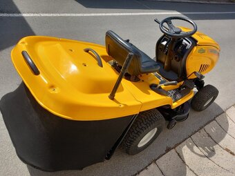 Prodám zahradní traktor MTD 13Hp - 4
