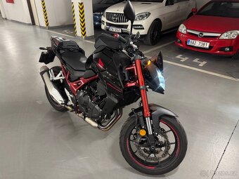 Honda CB750 Hornet 2023 nadstandard výbava - 4
