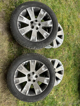 Mitsubishi Outlander 225/55 R18 98V + Nokian Wetproof SUV - 4