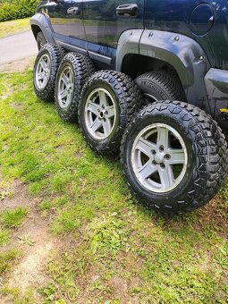Kola Jeep - 4