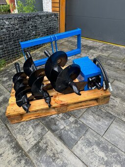 Hydraulický vrták pro nakladače a bagry od 0,7t do 3,5t. - 4