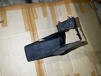 Audi A4 B7 difuzor levého intercooleru - 4