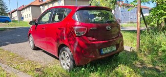 Hyundai i10, 1.0i, r.v. 2015, poškozený motor - 4