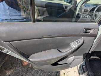 Toyota Avensis 2004 2.0 85kw d4d - 4
