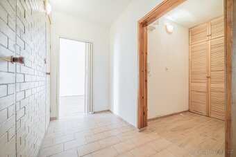 Byt 2+kk, 53m2, 7,patro, 2 lodžie, velký sklep, OV - 4
