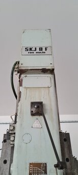 Vertikální soustruh TOS Hulín SKJ 8 F - 4