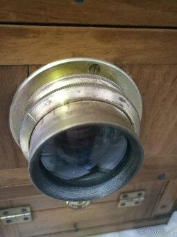 Historický dřevěný fotoaparát - 4