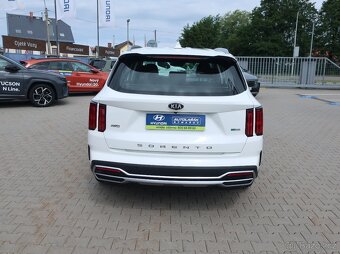 Kia Sorento 1.6T-GDi 169kW HYBRID 4x4 AUTOMAT EXCLUSIVE - 4