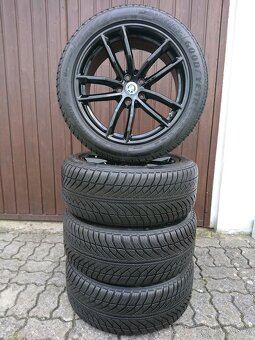 BMW 5 G30,31 18" M 662 originální zimní kola 245/45/18 5x11 - 4