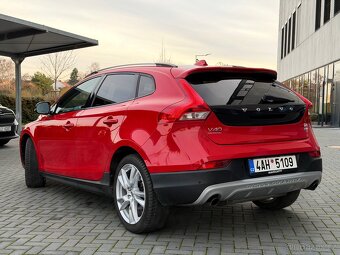 Volvo V40 Cross Country / T4 132 kW / automat / 4x4 - 4