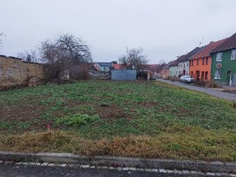 Stavebni pozemek s Tiny House - 4