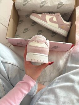 Nike SB Dunk Low Sail Pearl Pink - 4