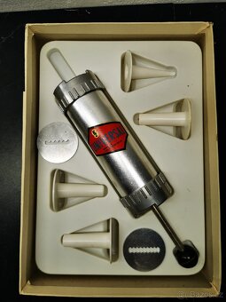 Retro zdobička Universal 1974 - 4