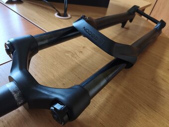 Vidlice Rock Shock Recon 150 mm - 4