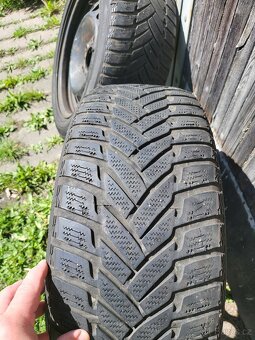 Plechové disky na kola pro BMW , 16" včetně zimních pneu - 4
