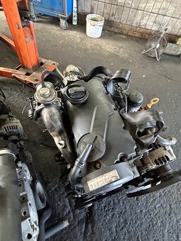 VW Passat B5.5 1.9 tdi 96 kw motor AVF - 4